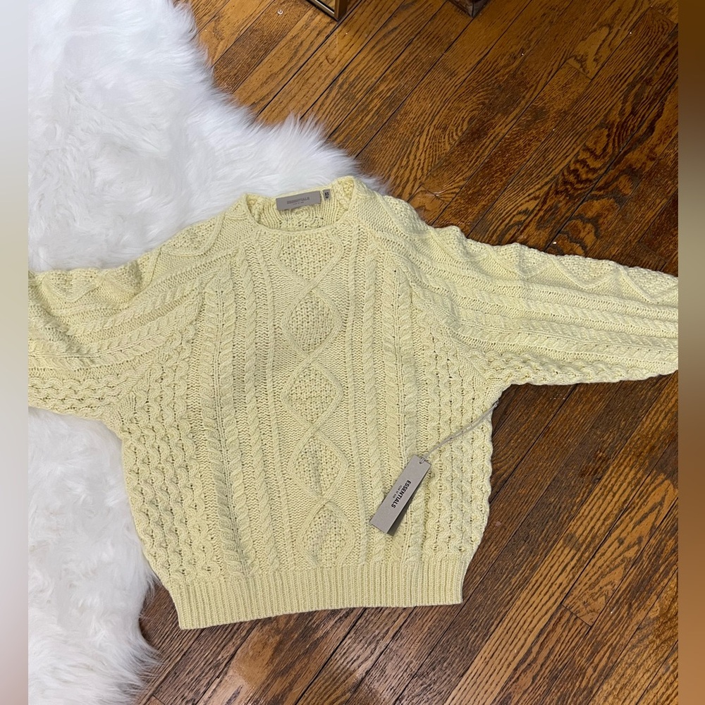 FEAR OF GOD ESSENTIAL